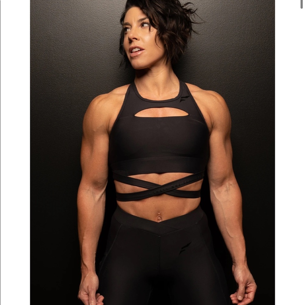 Flag Nor Fail size medium navarah sports bra